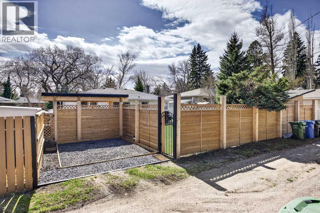 1232 40 Avenue NW - 47