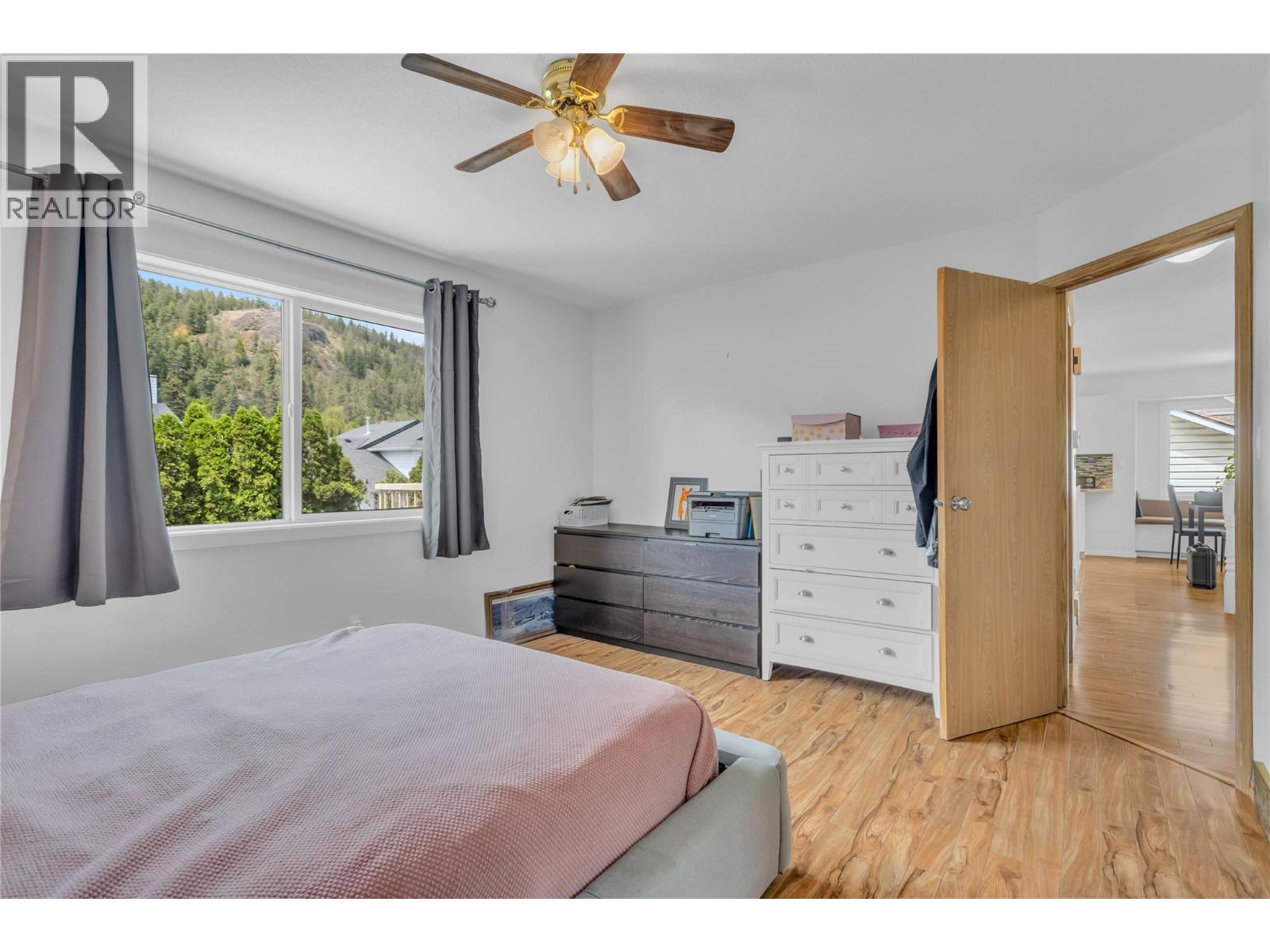 374 McTavish Crescent, Kelowna
