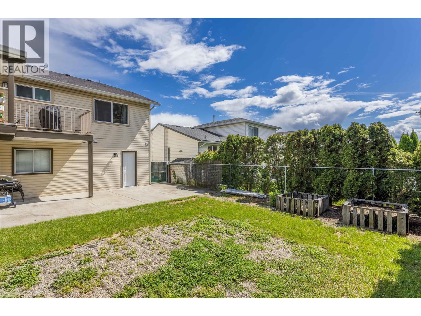 374 McTavish Crescent, Kelowna