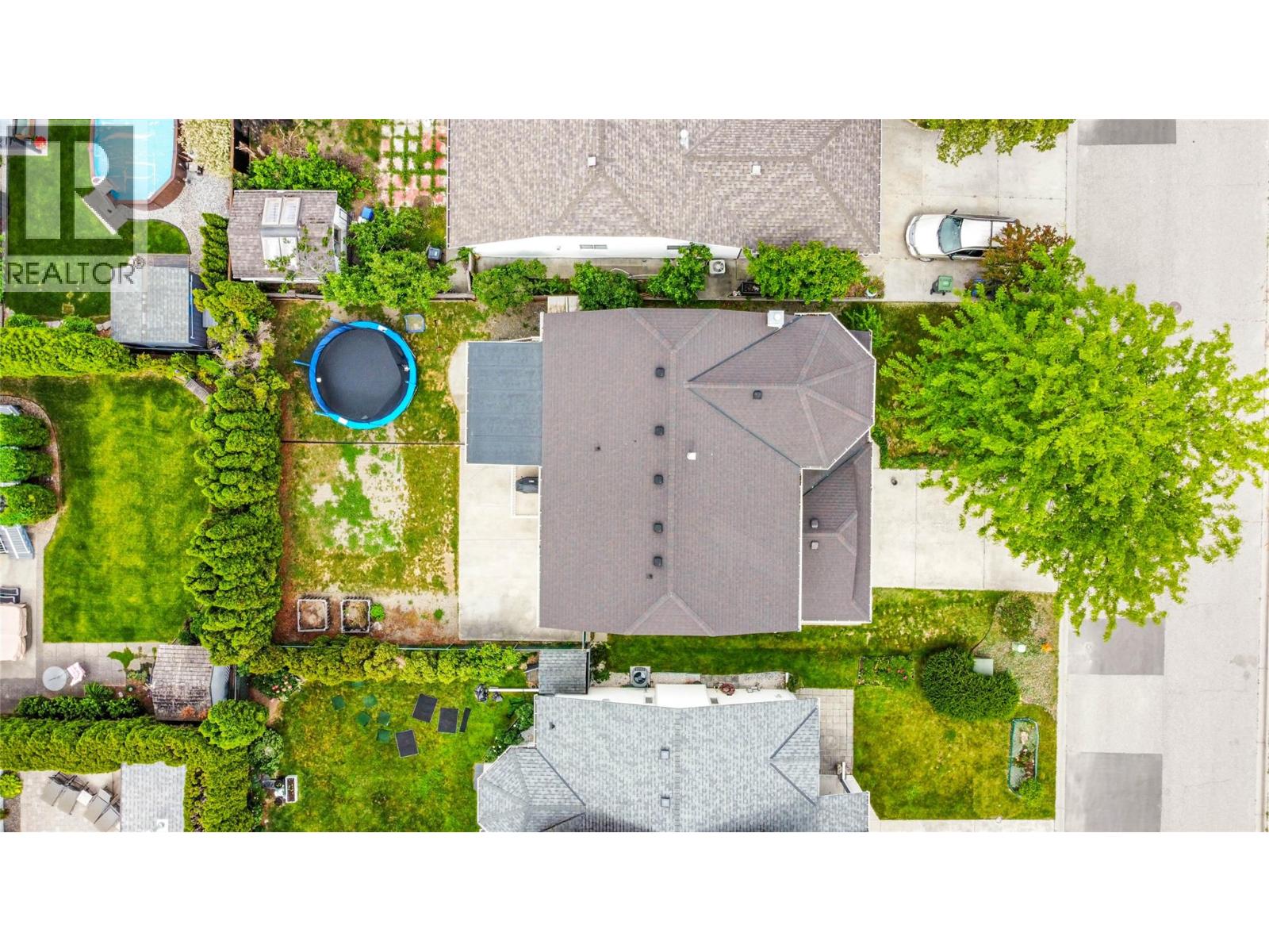 374 McTavish Crescent, Kelowna