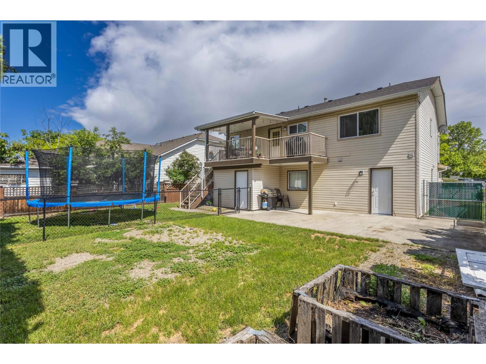 374 McTavish Crescent, Kelowna