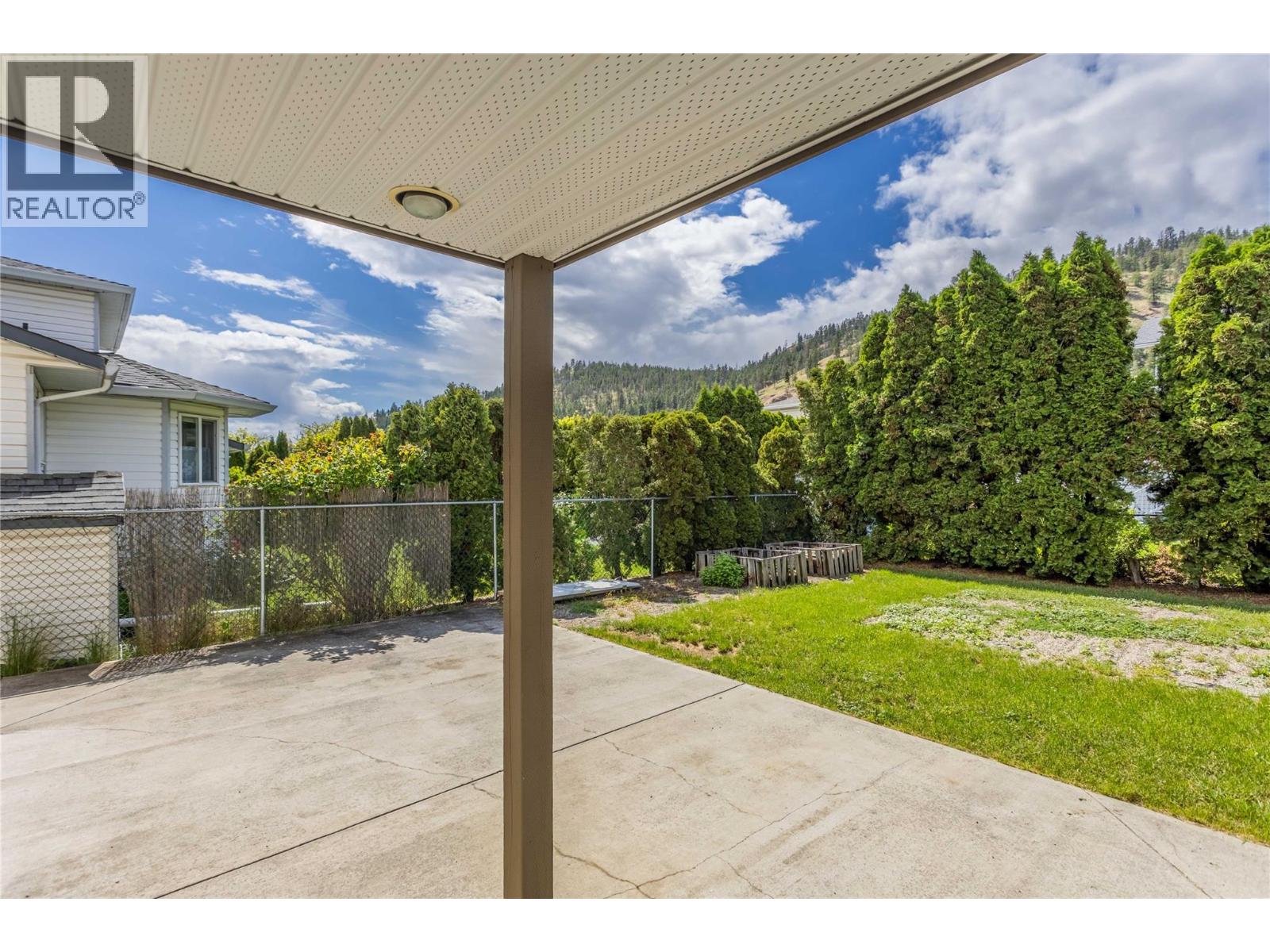 374 McTavish Crescent, Kelowna