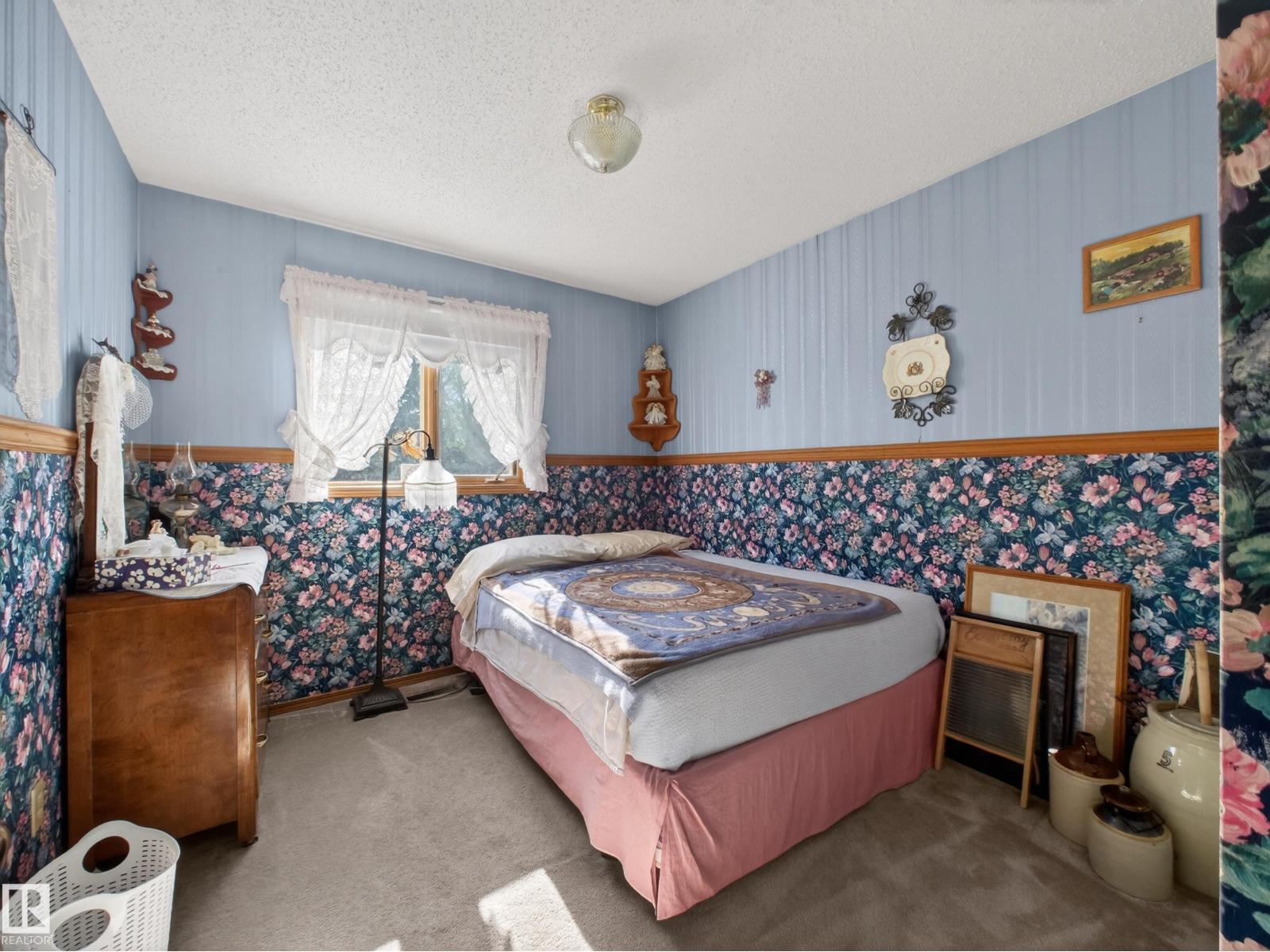 5515 45 ST - 25