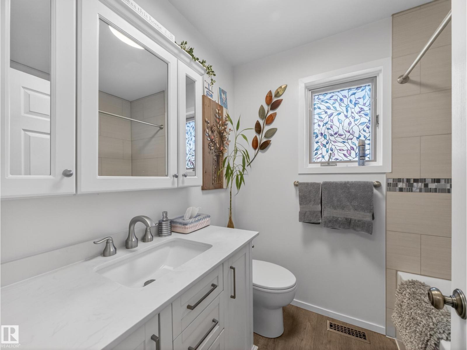 5515 45 ST - 27