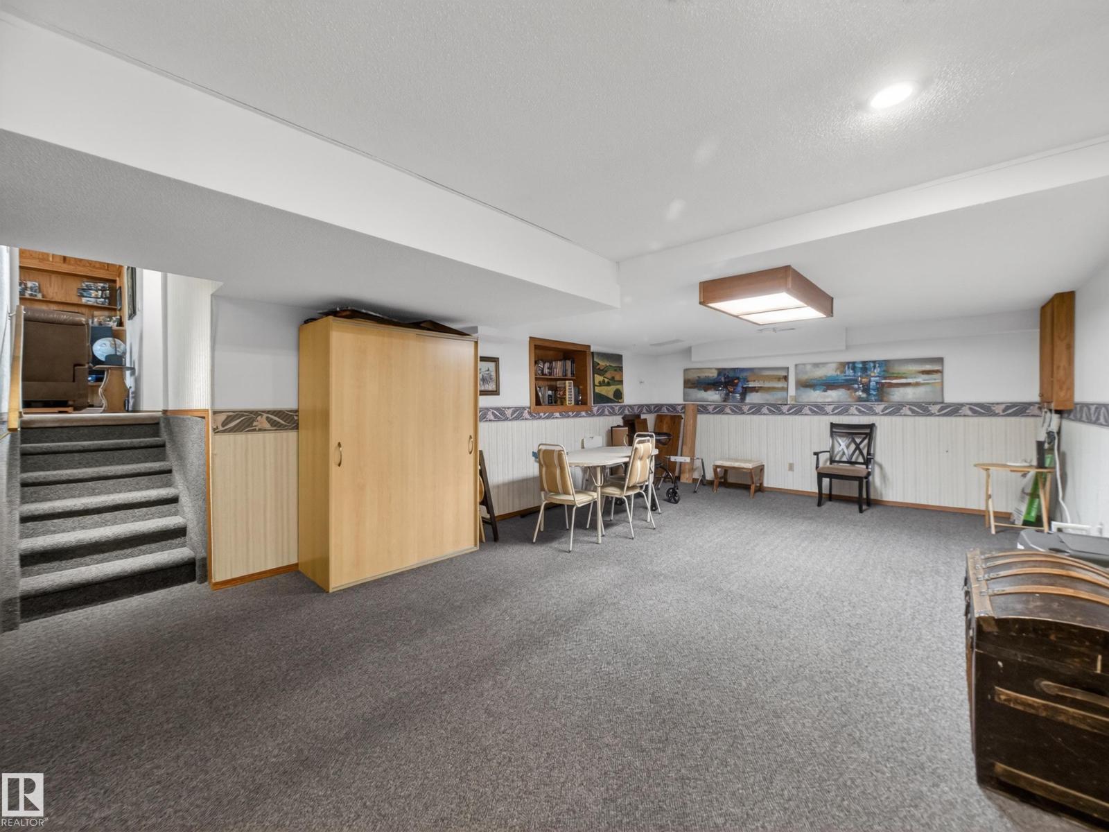 5515 45 ST - 34