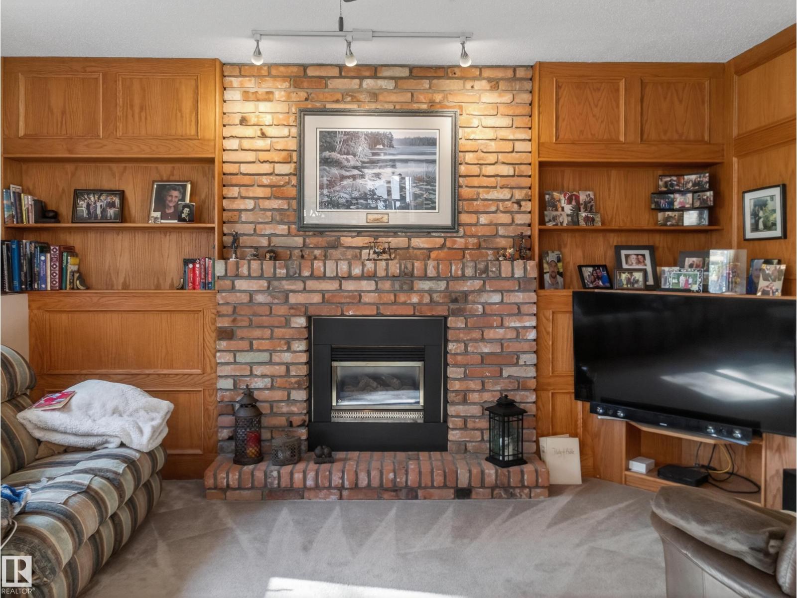 5515 45 ST - 41