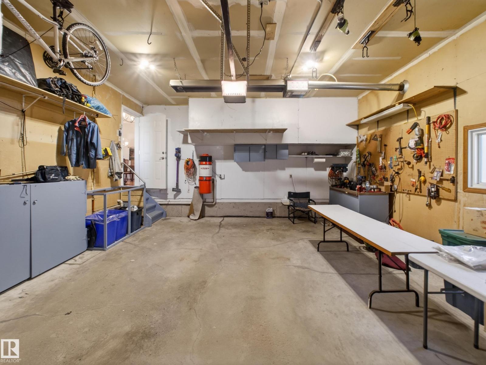 5515 45 ST - 52