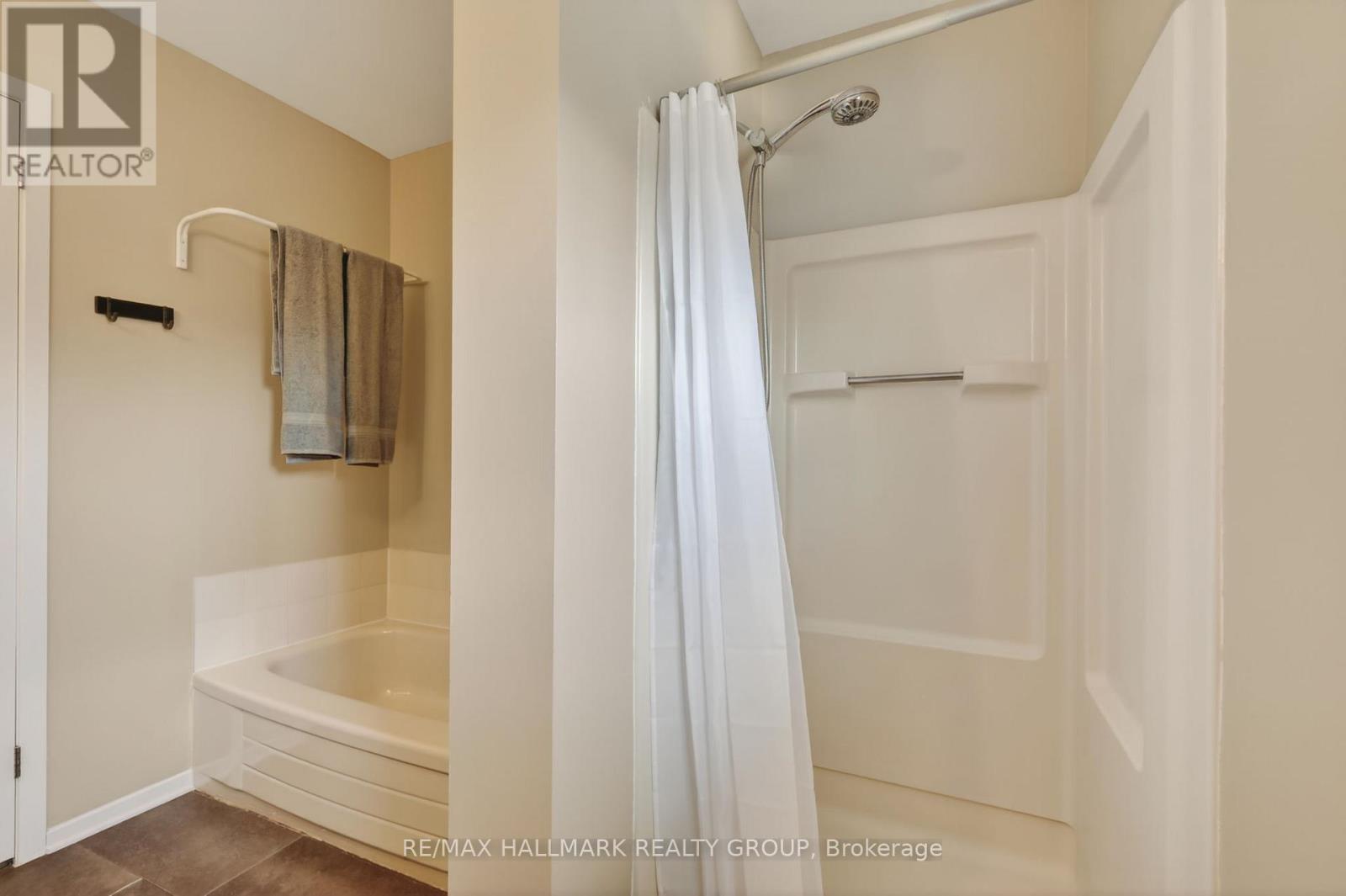 79 DOSSETTER WAY - 27