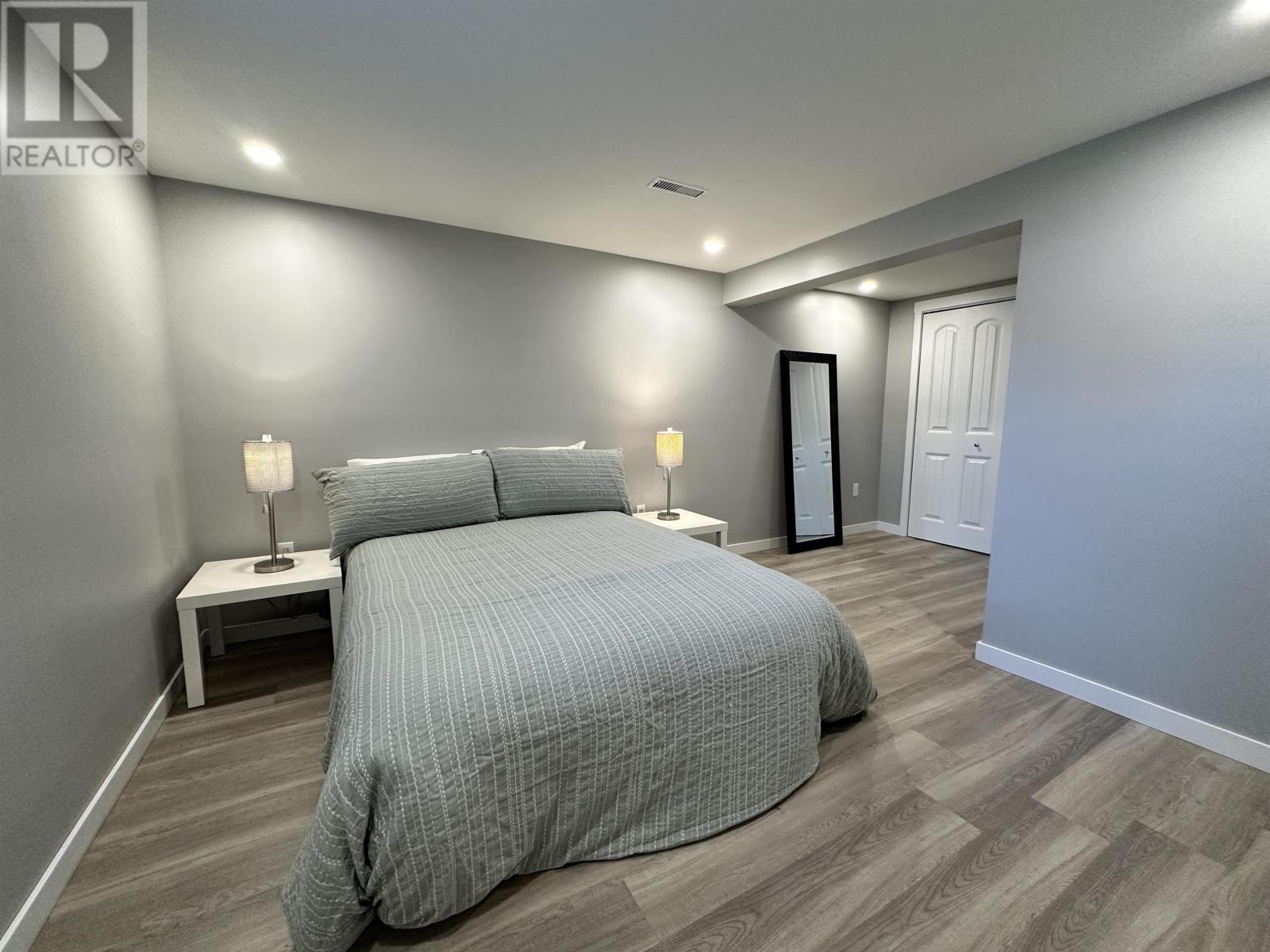 150 Parkwood Crescent - 21