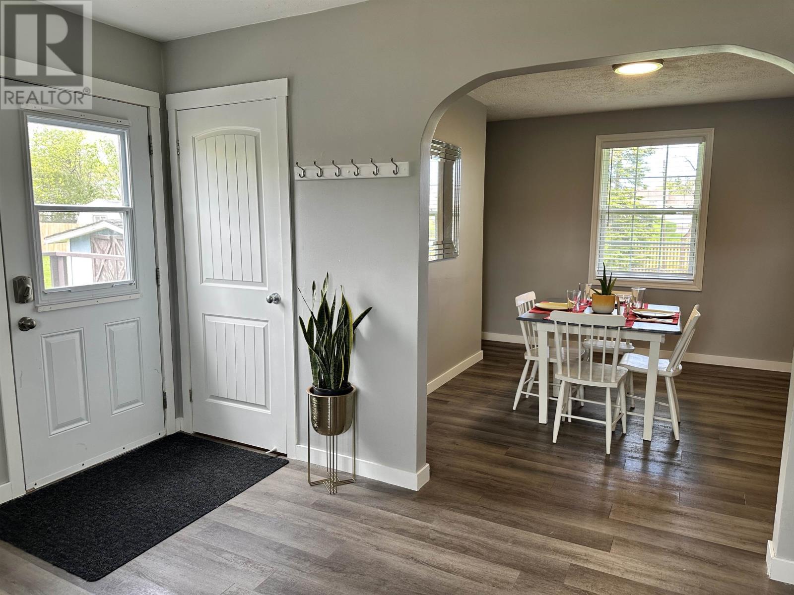 150 Parkwood Crescent - 5