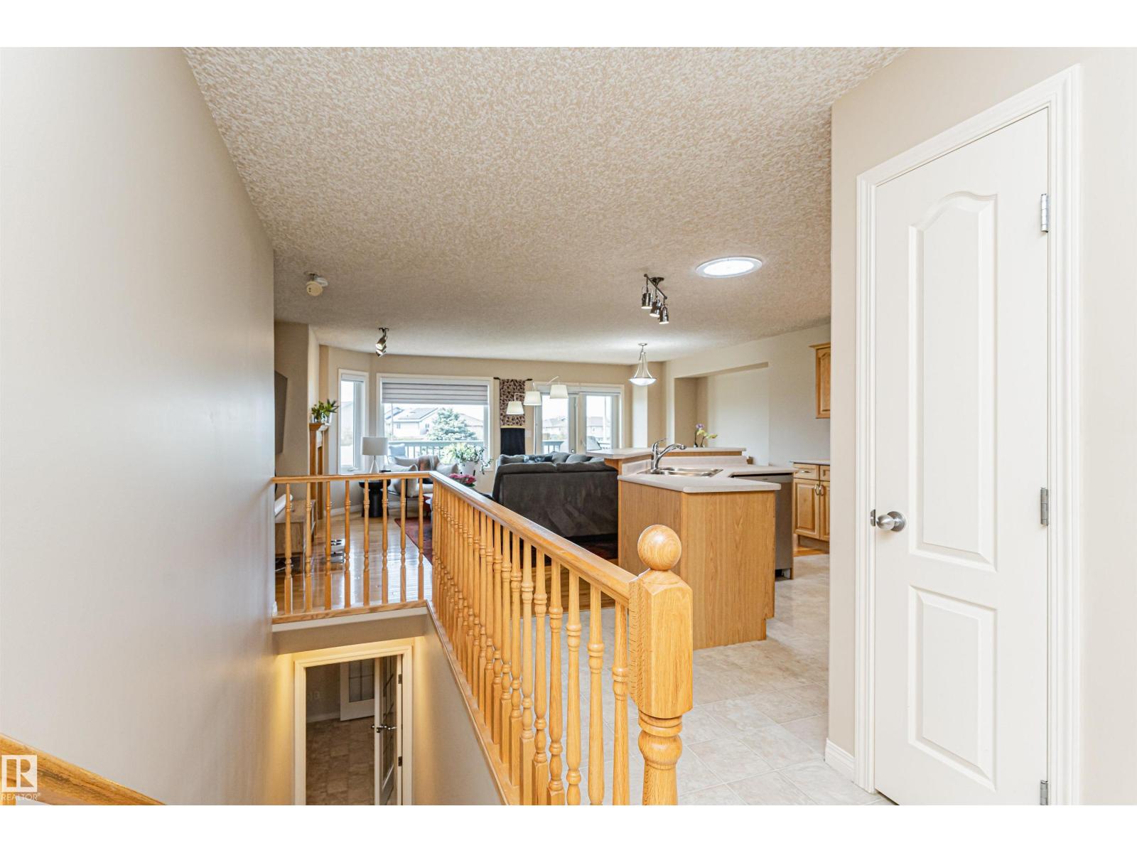 #15 16415 77 ST NW NW - 14