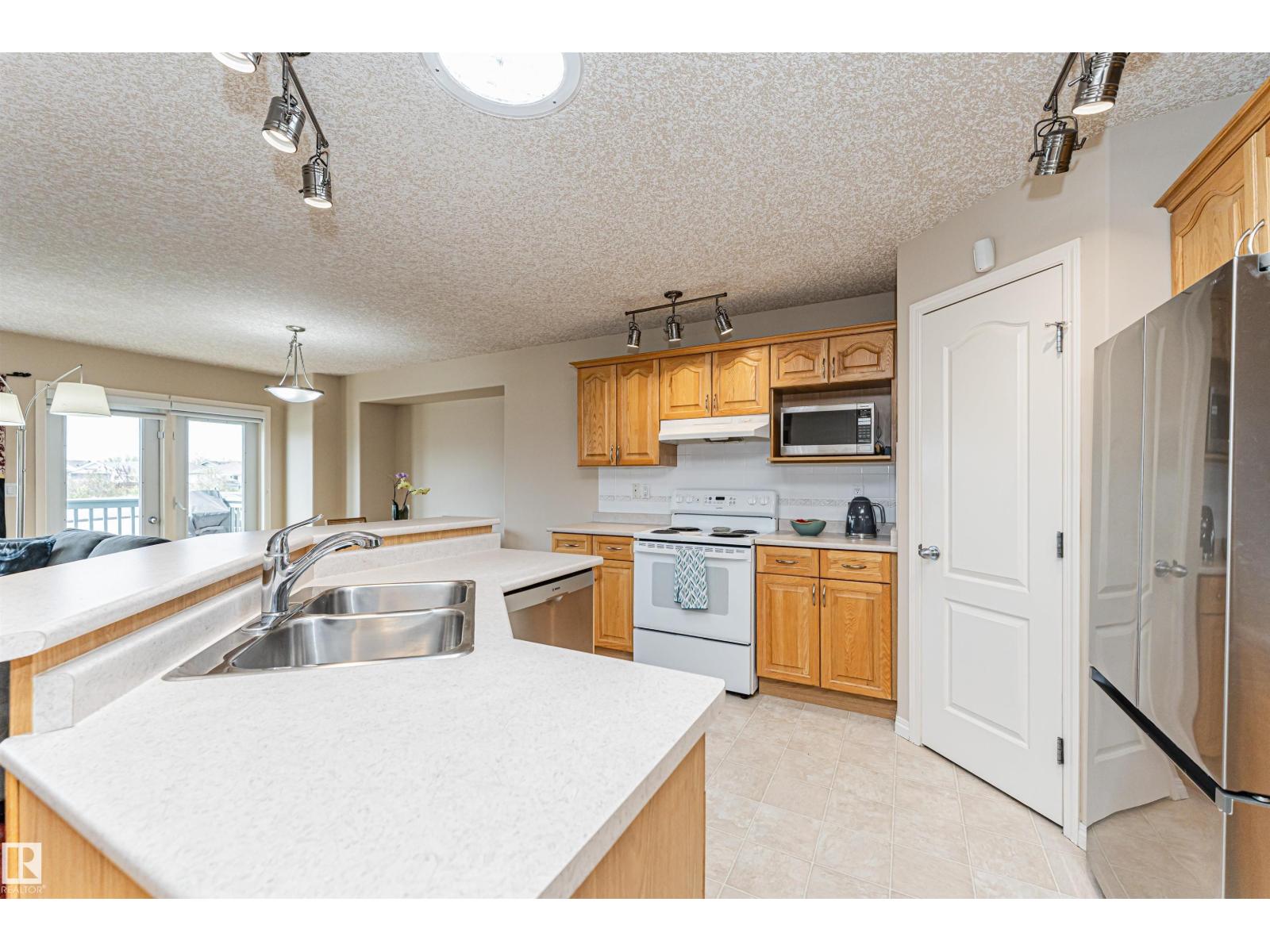 #15 16415 77 ST NW NW - 17