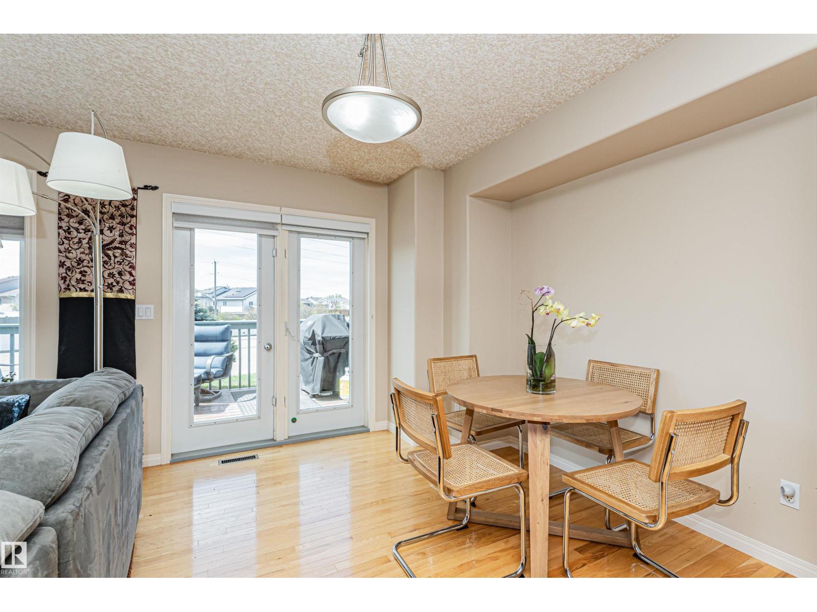 #15 16415 77 ST NW NW - 24