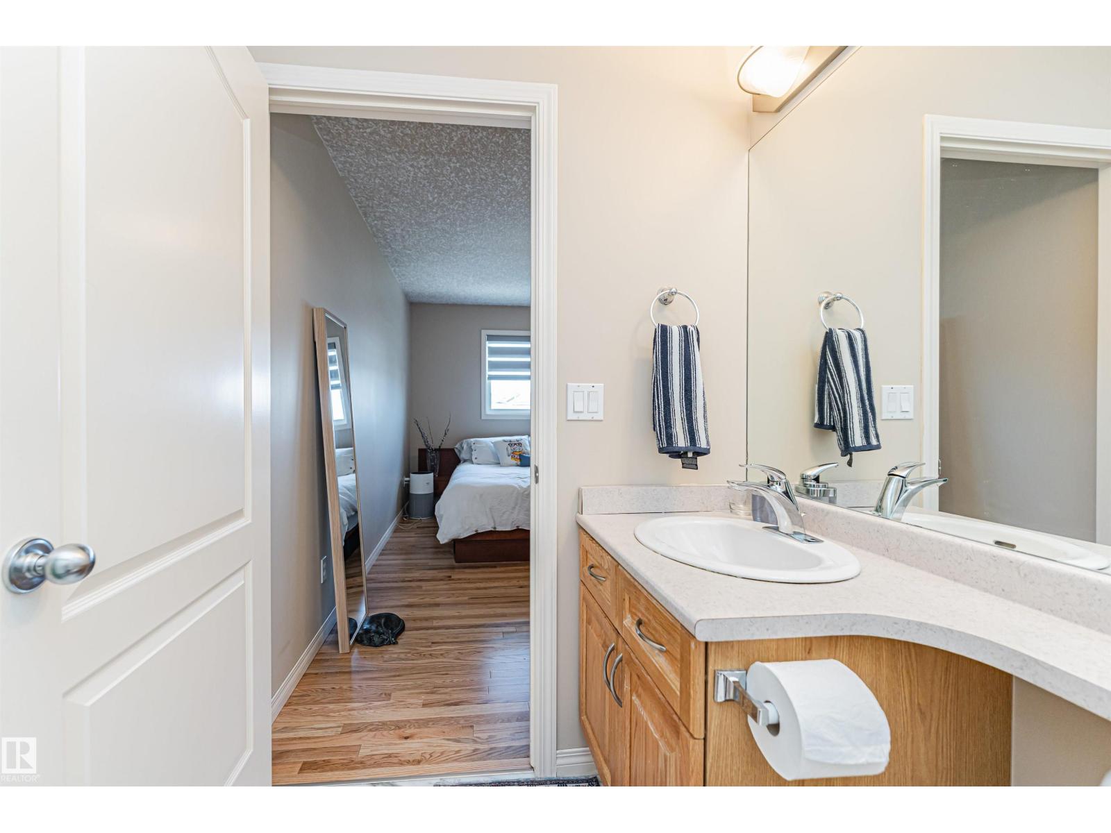 #15 16415 77 ST NW NW - 35
