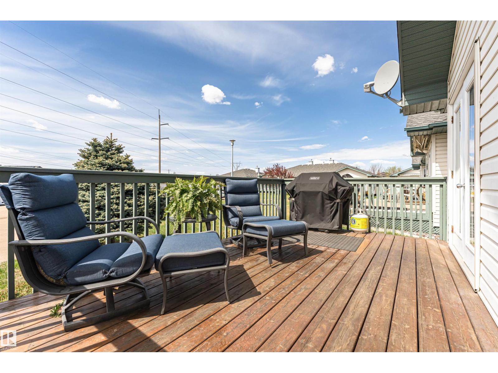 #15 16415 77 ST NW NW - 49