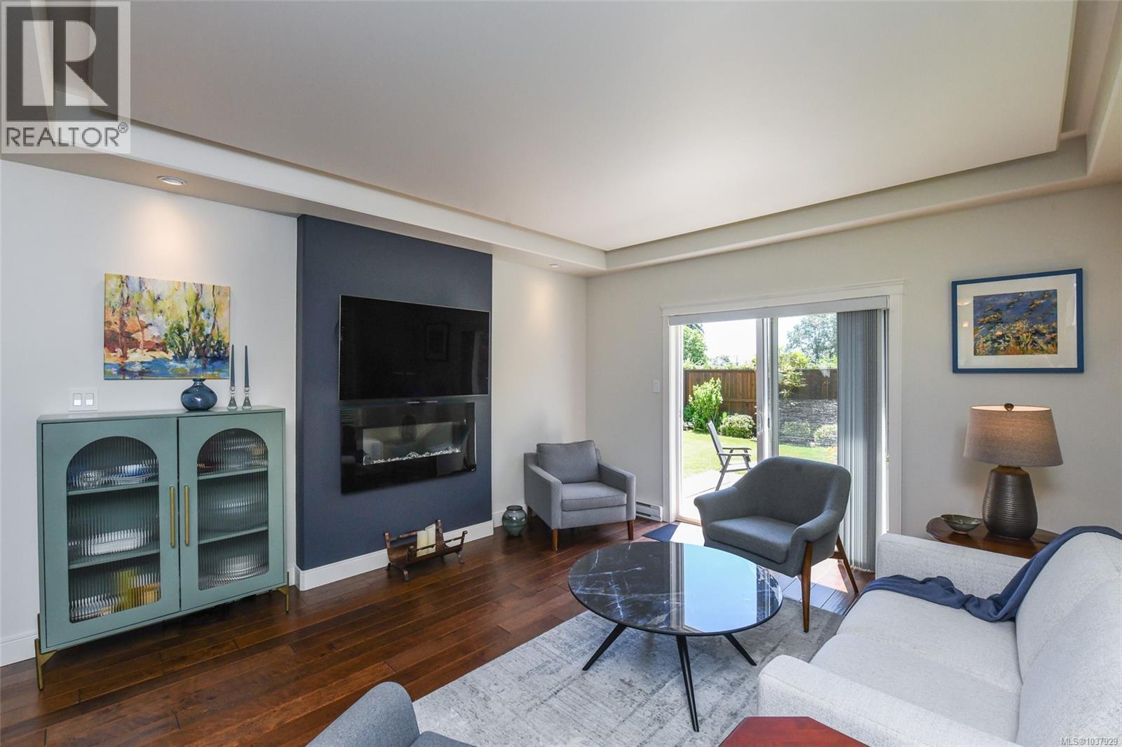 1 2030 Wallace Ave, Comox