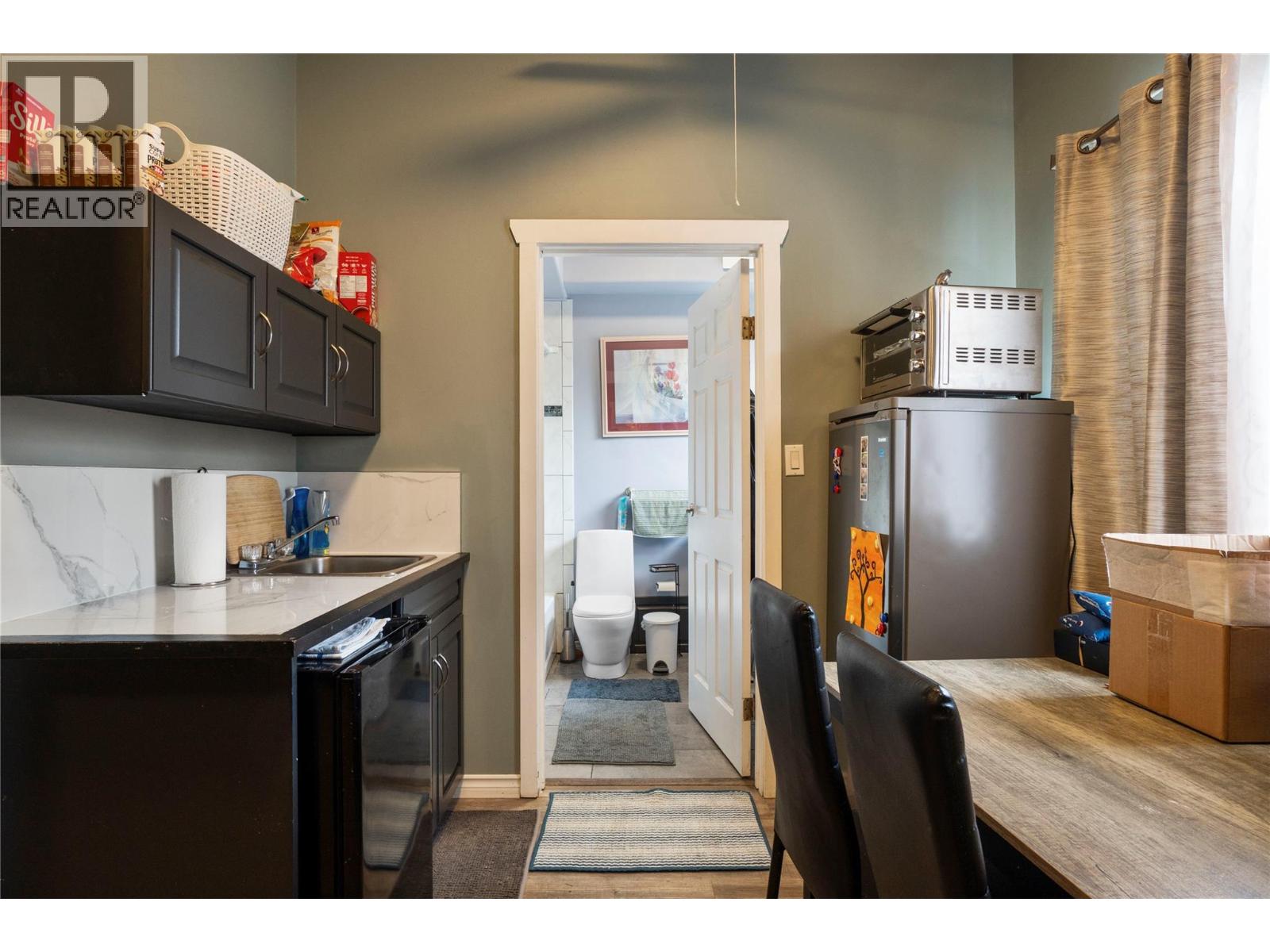 6327 Squilax-Anglemont Road - 19