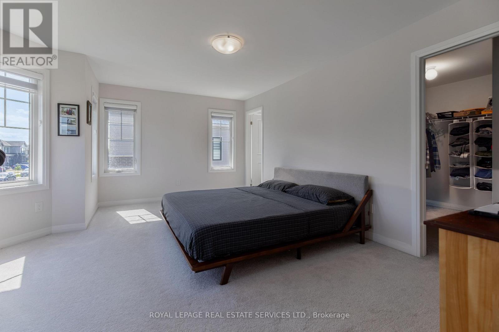 256 ROSEBURY WAY - 10