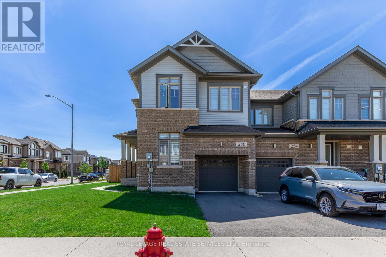 256 ROSEBURY WAY - 3