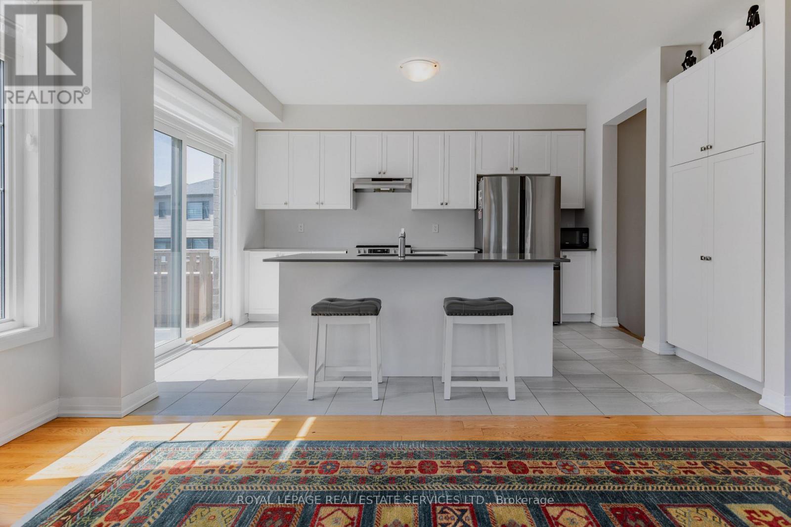 256 ROSEBURY WAY - 6