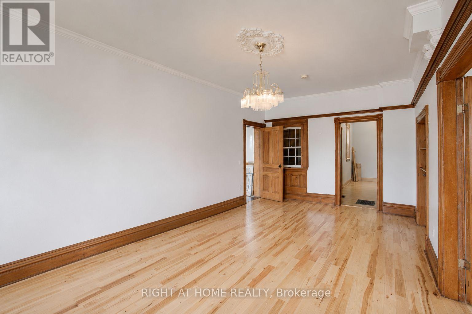 402 LAMBTON STREET E - 10