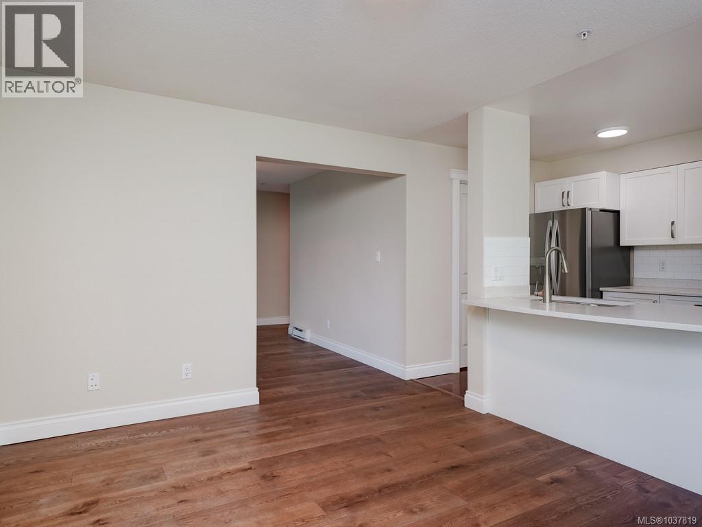 409 5110 Cordova Bay Road, Saanich