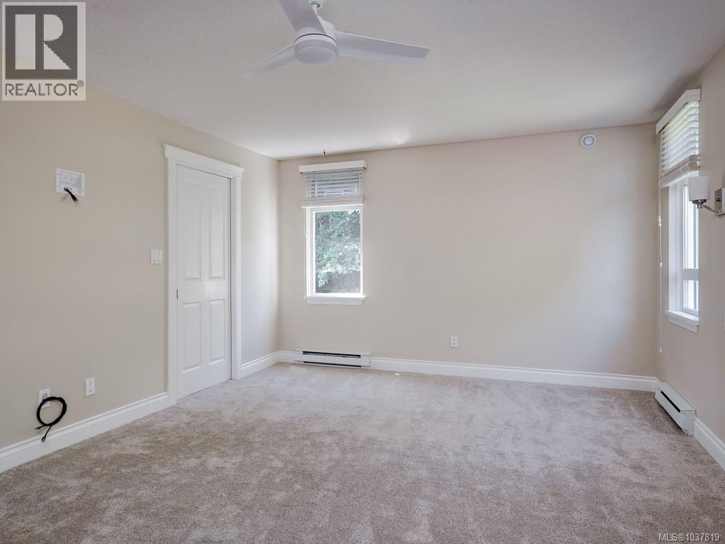#409 5110 Cordova Bay Rd - 13