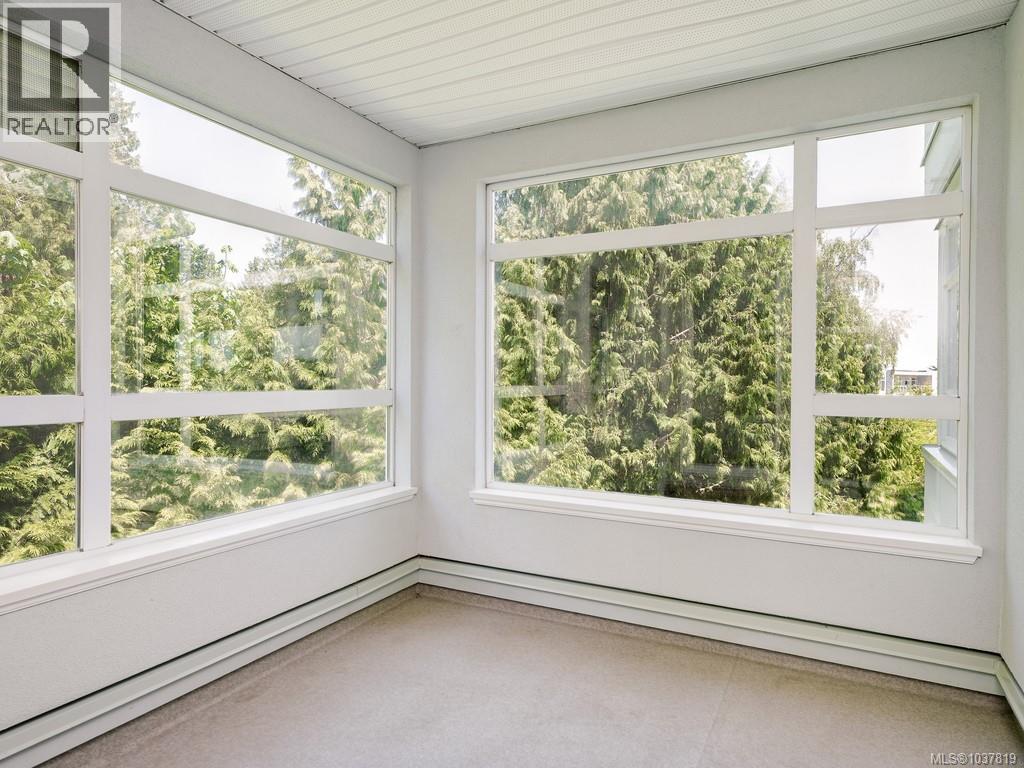 409 5110 Cordova Bay Road, Saanich