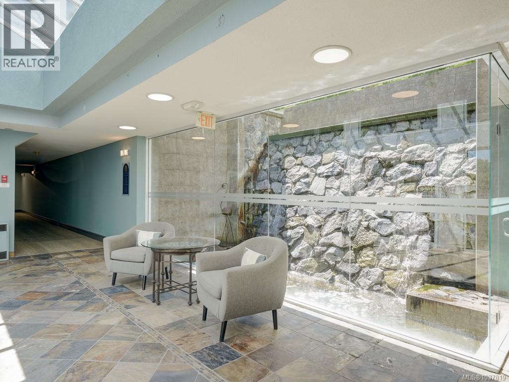 #409 5110 Cordova Bay Rd - 24