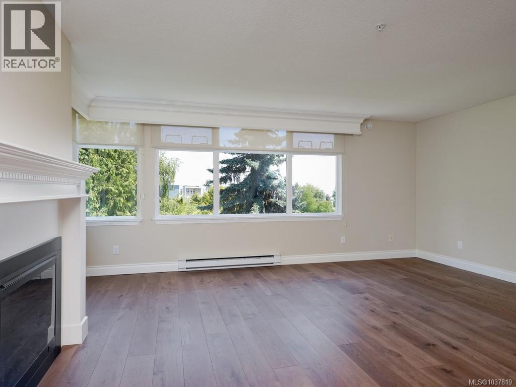 #409 5110 Cordova Bay Rd - 5