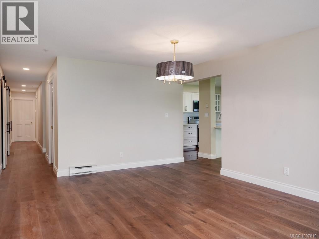 #409 5110 Cordova Bay Rd - 6