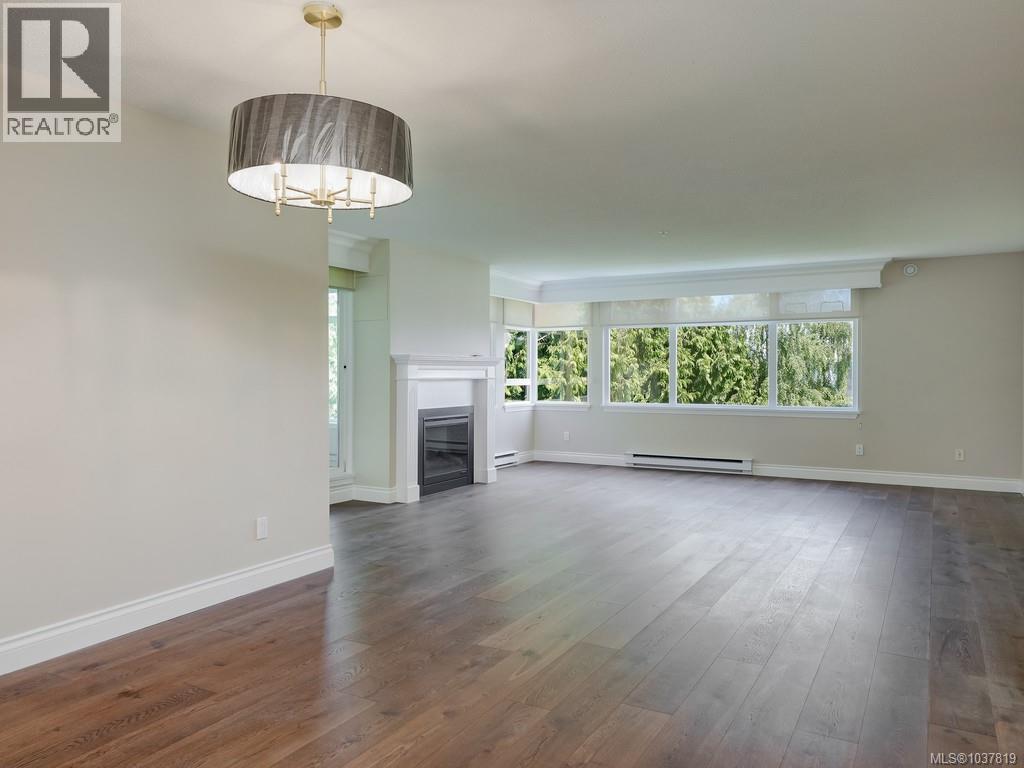 #409 5110 Cordova Bay Rd - 7