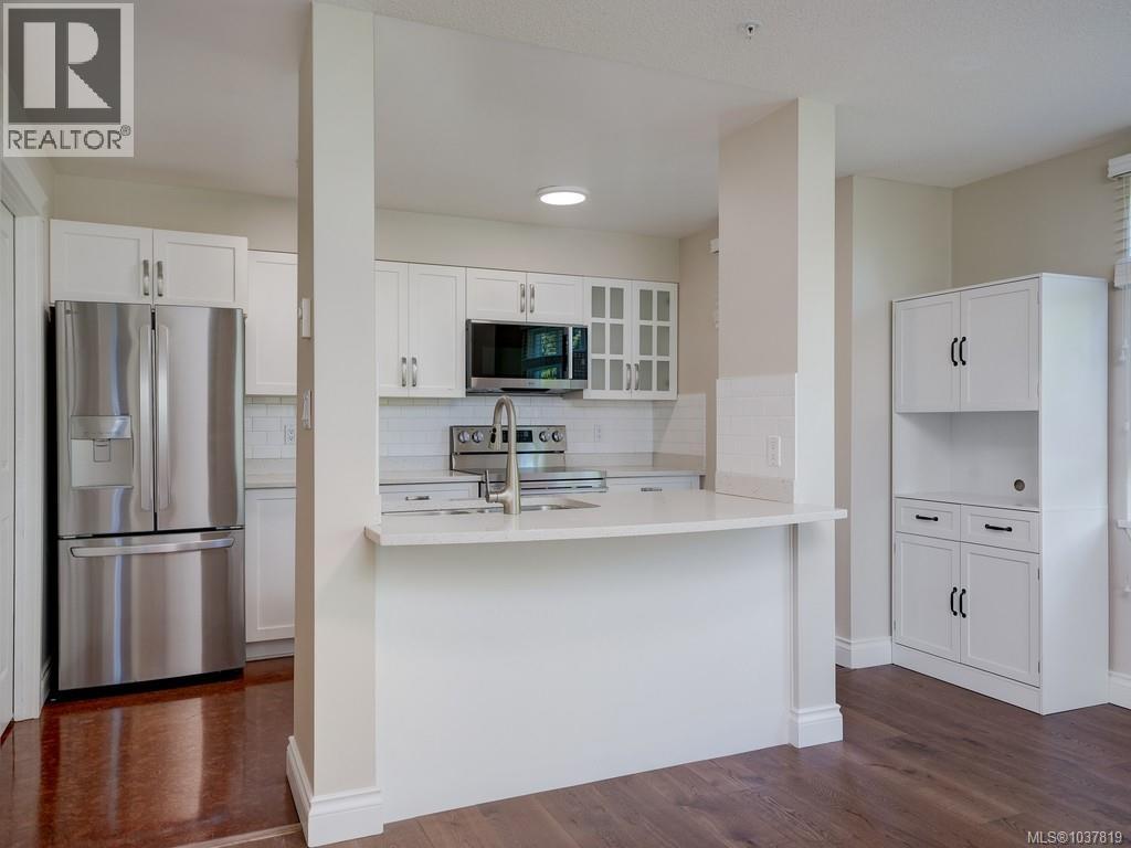 #409 5110 Cordova Bay Rd - 8