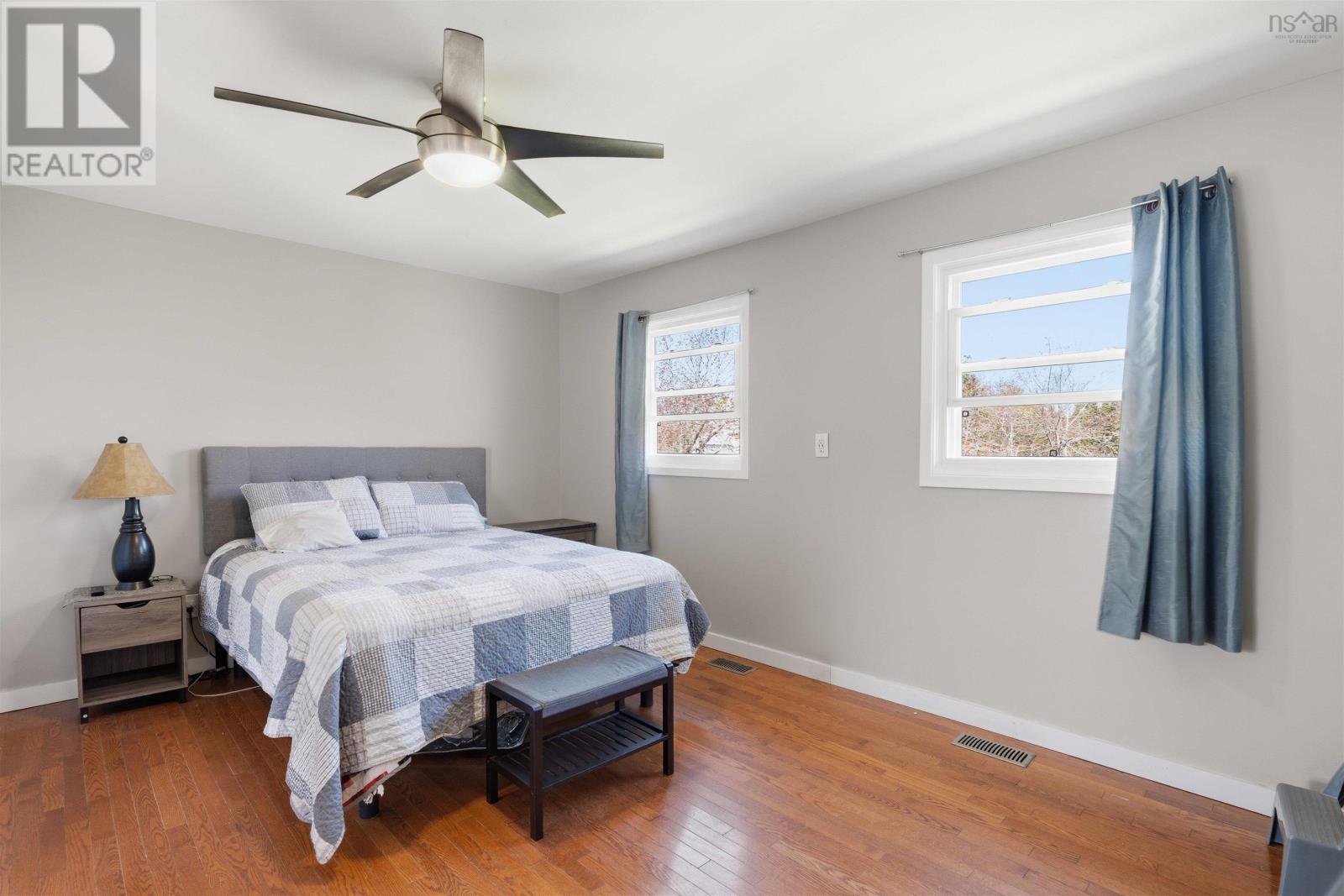 Property 43 of 49 of 256 Dyke Road
