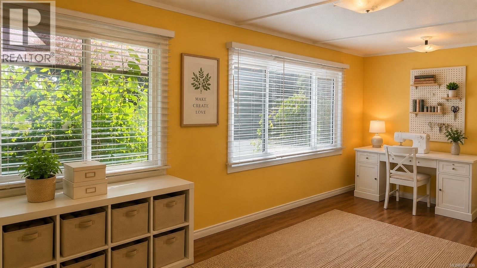 #4 5838 Blythwood Rd - 32