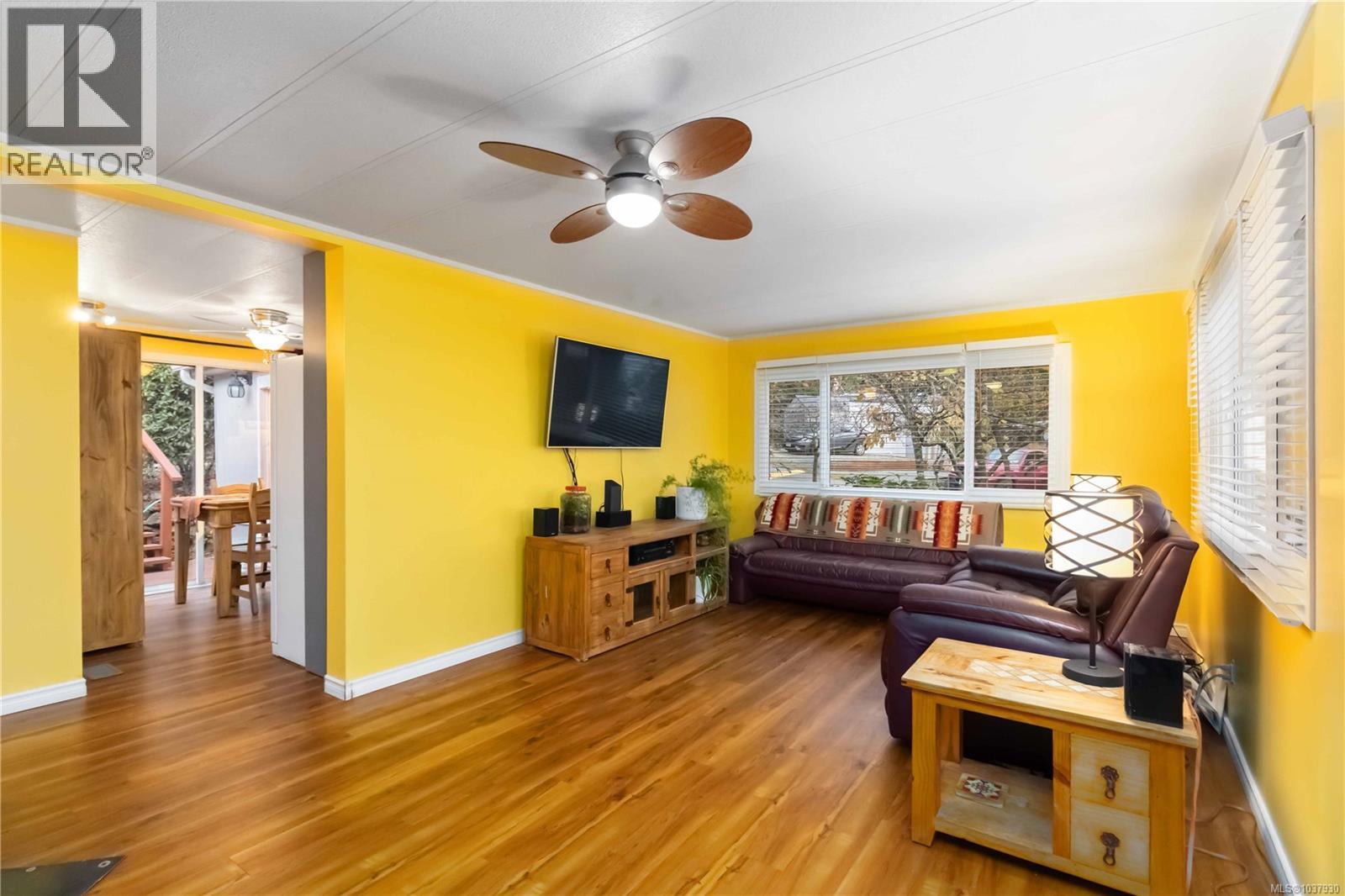 #4 5838 Blythwood Rd - 21