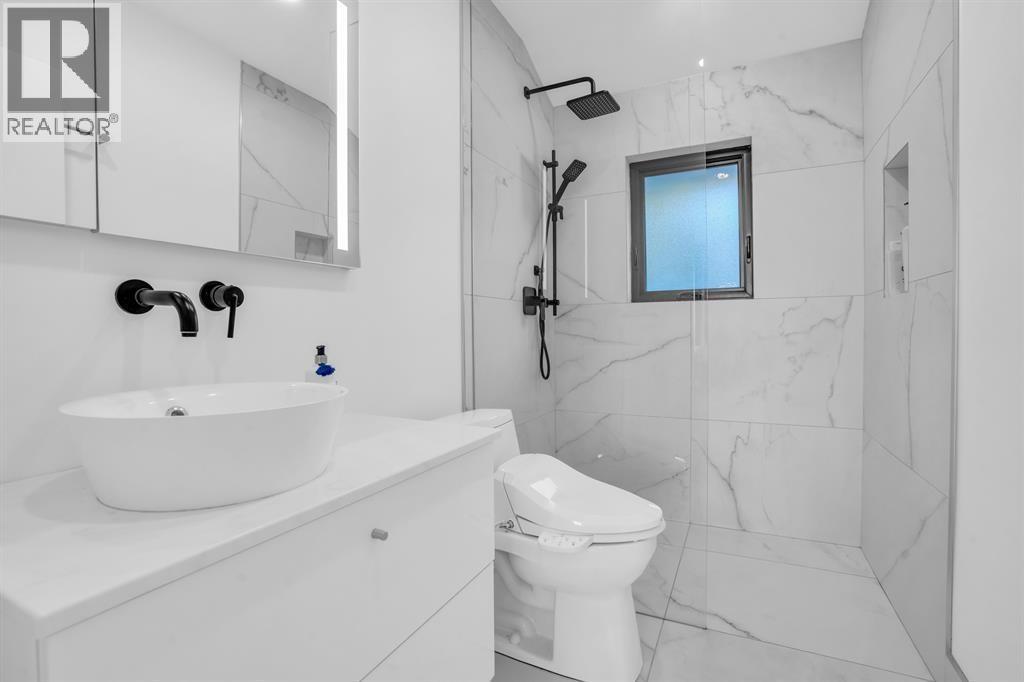 2234 PALMERSTON AVENUE — main photo