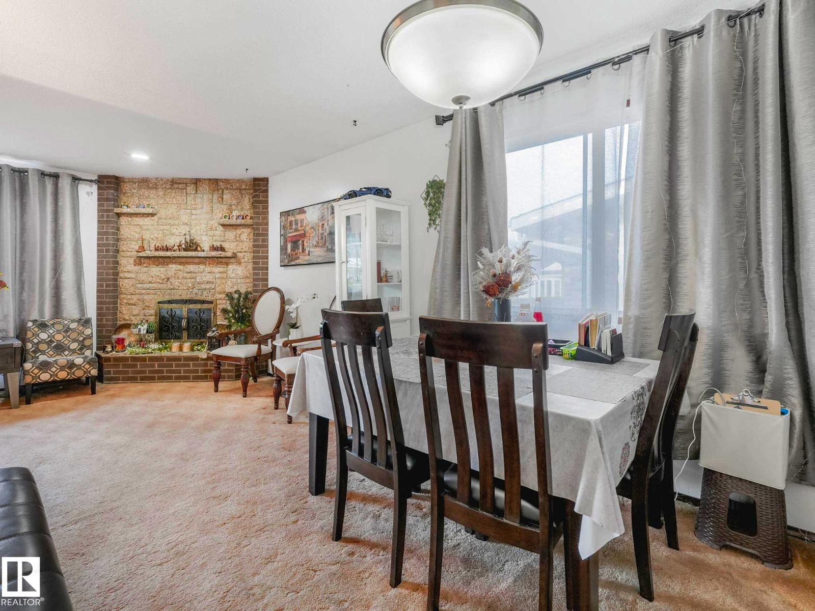 8715 41 AV NW - 11