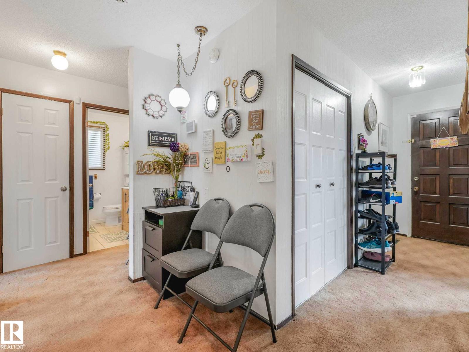 8715 41 AV NW - 28