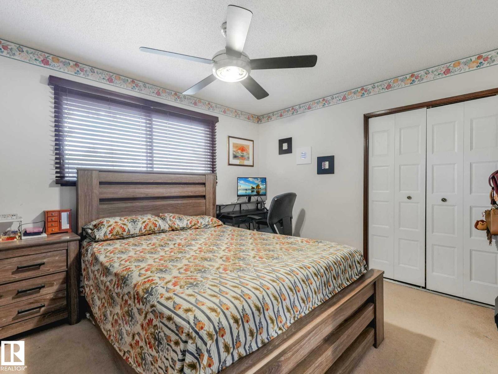 8715 41 AV NW - 19