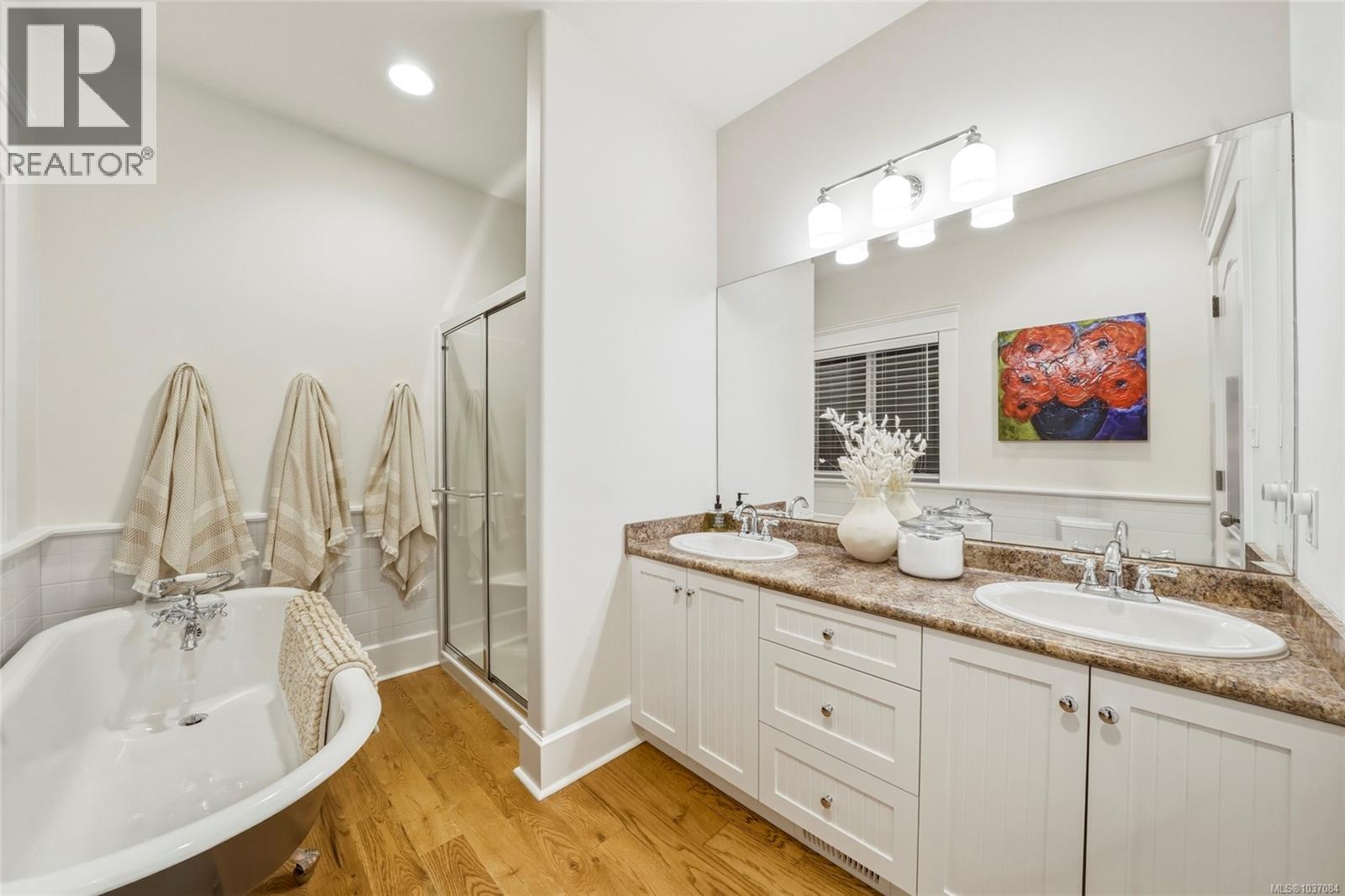 1795 Broadmead Ave, Saanich
