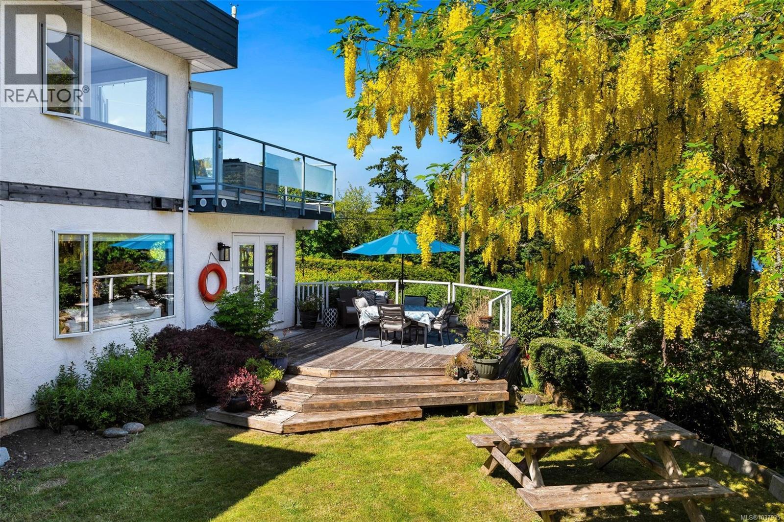 2635 Mill Bay Rd - 44