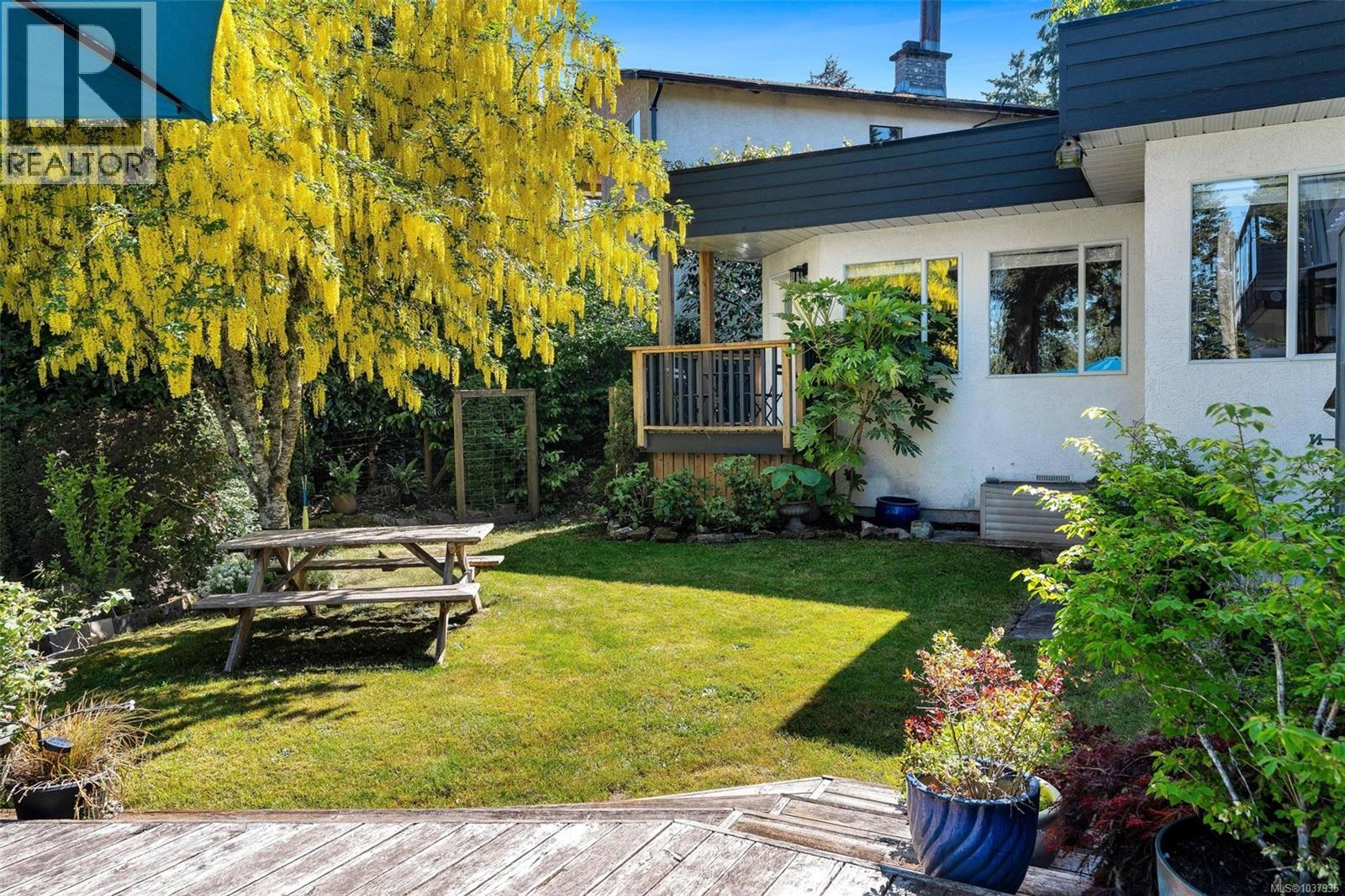 2635 Mill Bay Rd - 45
