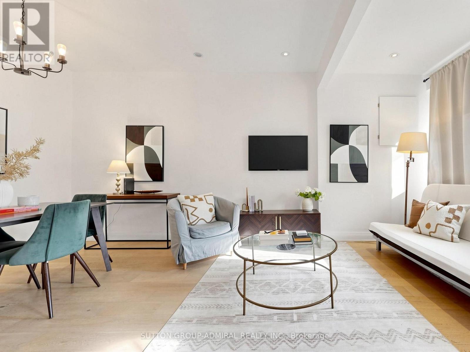 275 VICTORIA PARK AVENUE - 5