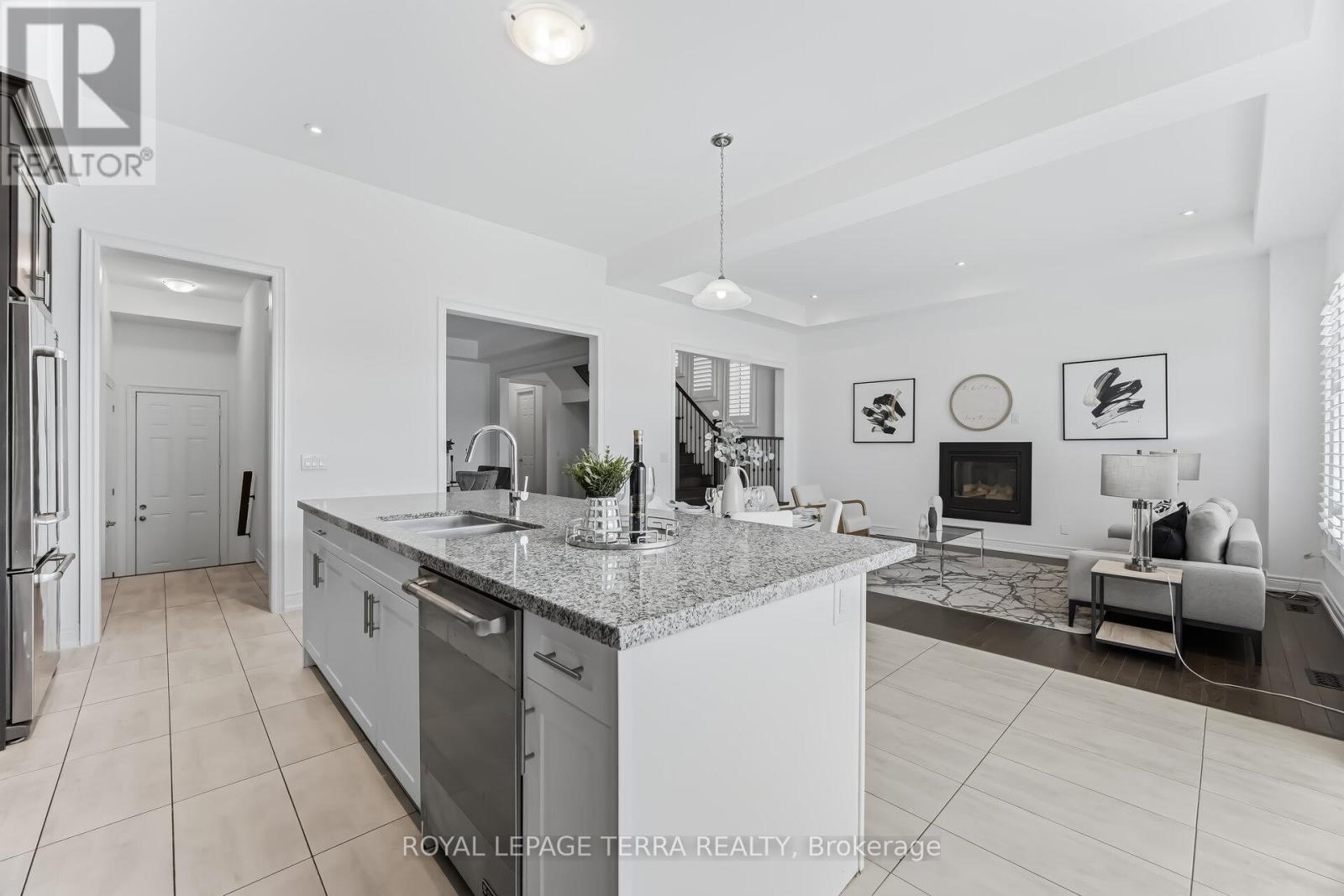 11 LOCKTON STREET - 14