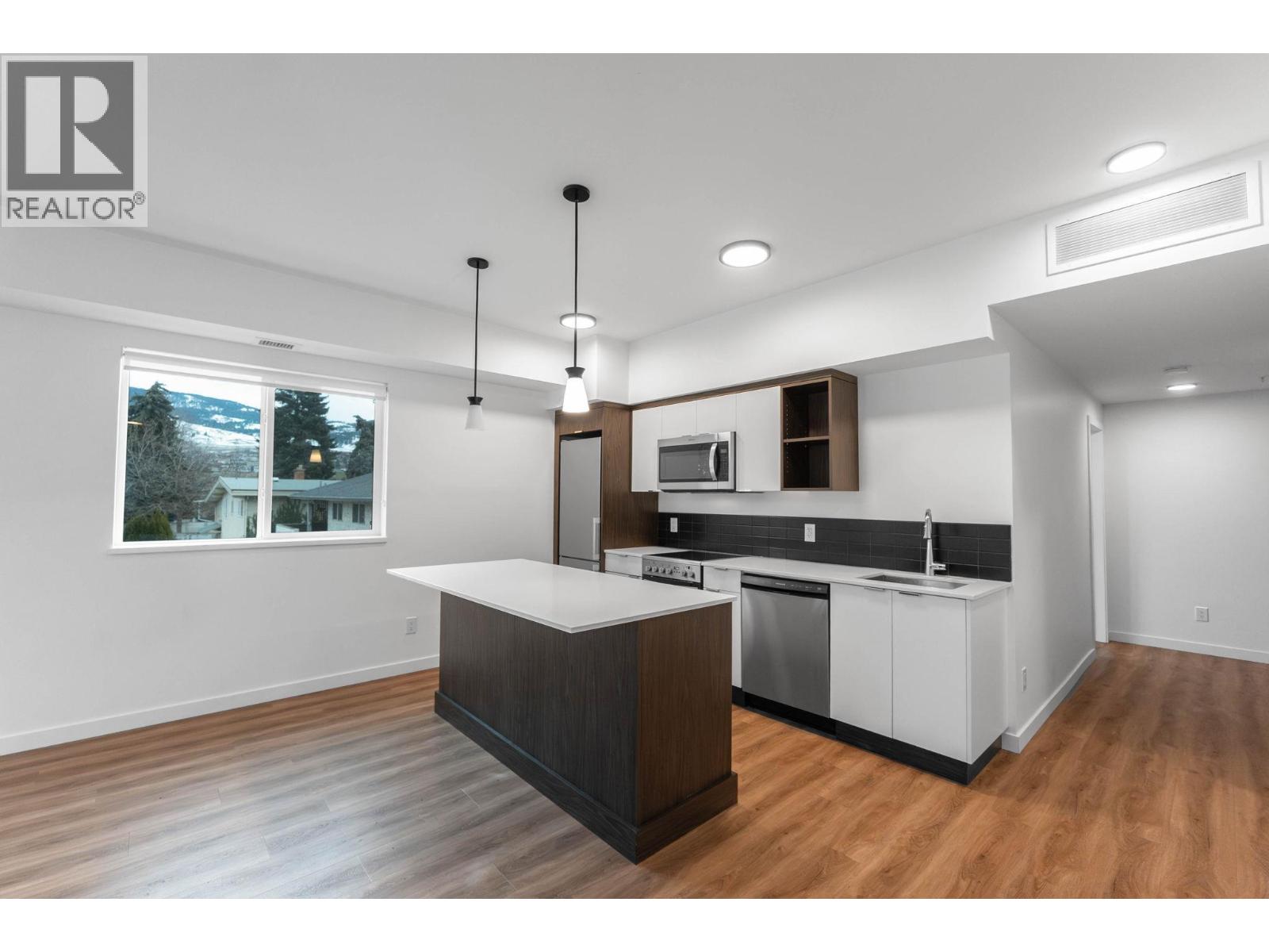 #203 615 Rutland Road - 2