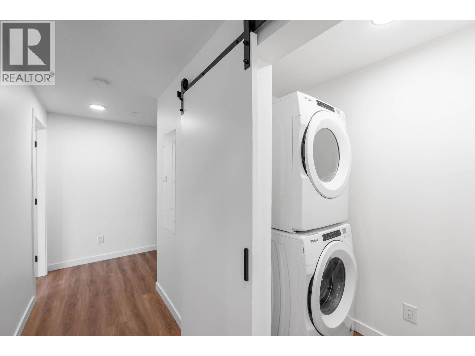 #203 615 Rutland Road - 17