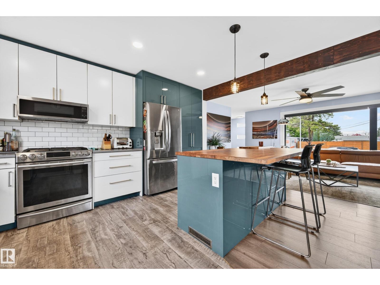 6707 92B AV NW - 25