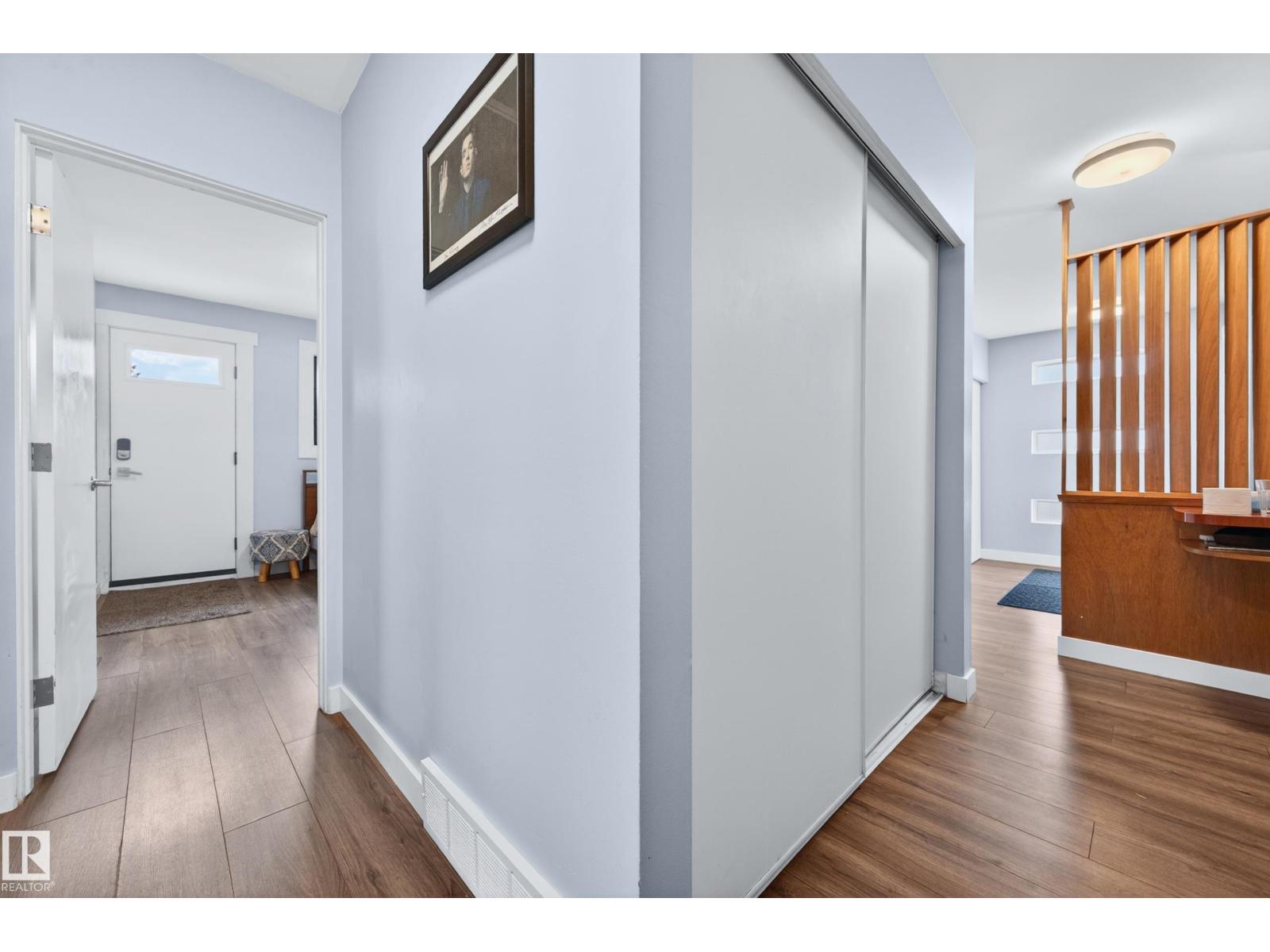 6707 92B AV NW - 27
