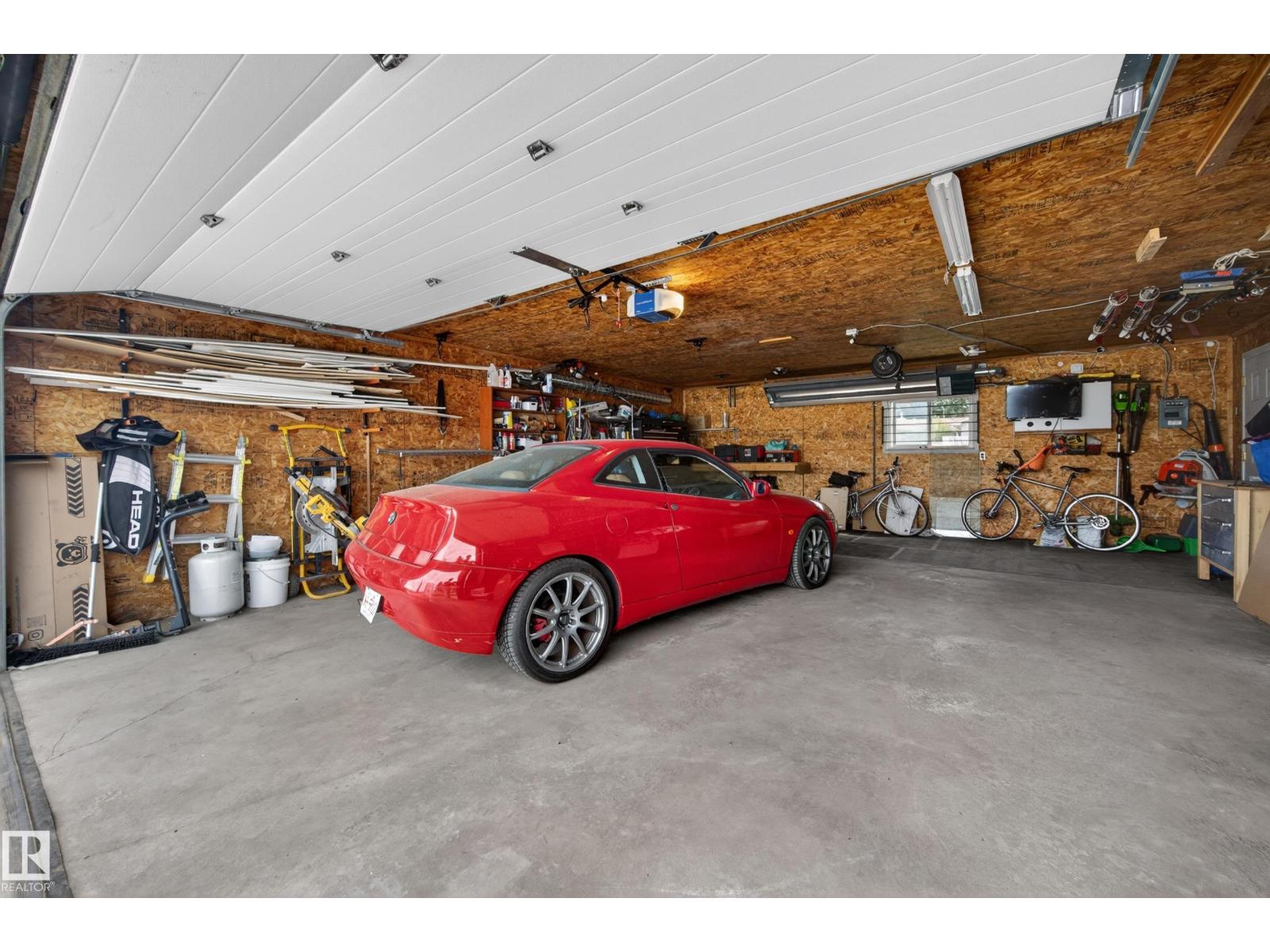 6707 92B AV NW - 45